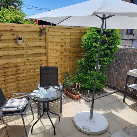 Studio Apartment City With Free Parking Pula Exteriör bild